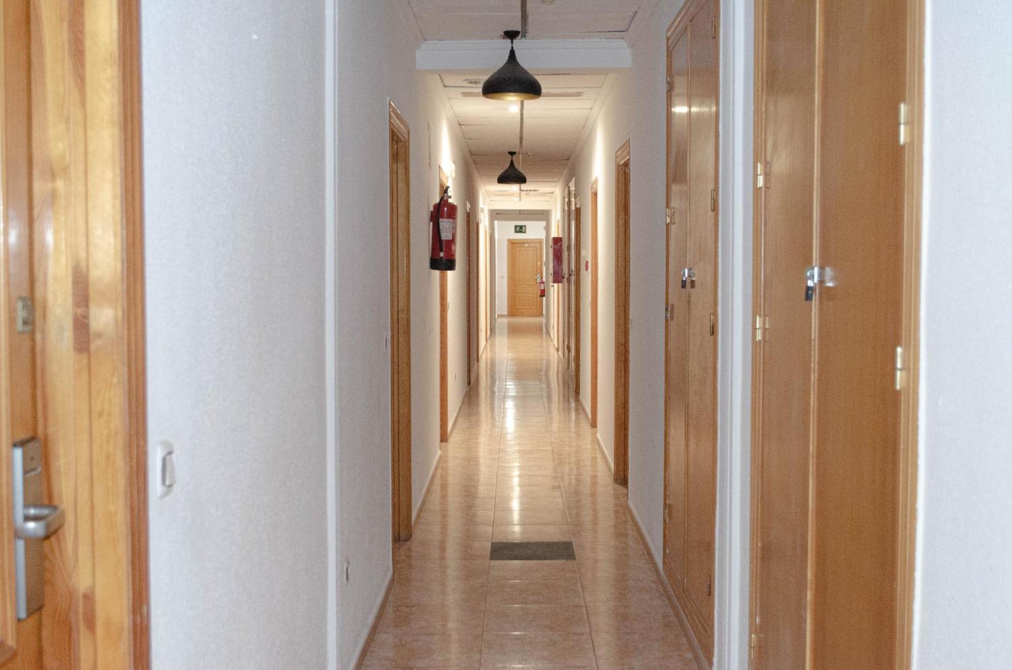 Hostal Gran Via Levante Torrevieja Esterno foto