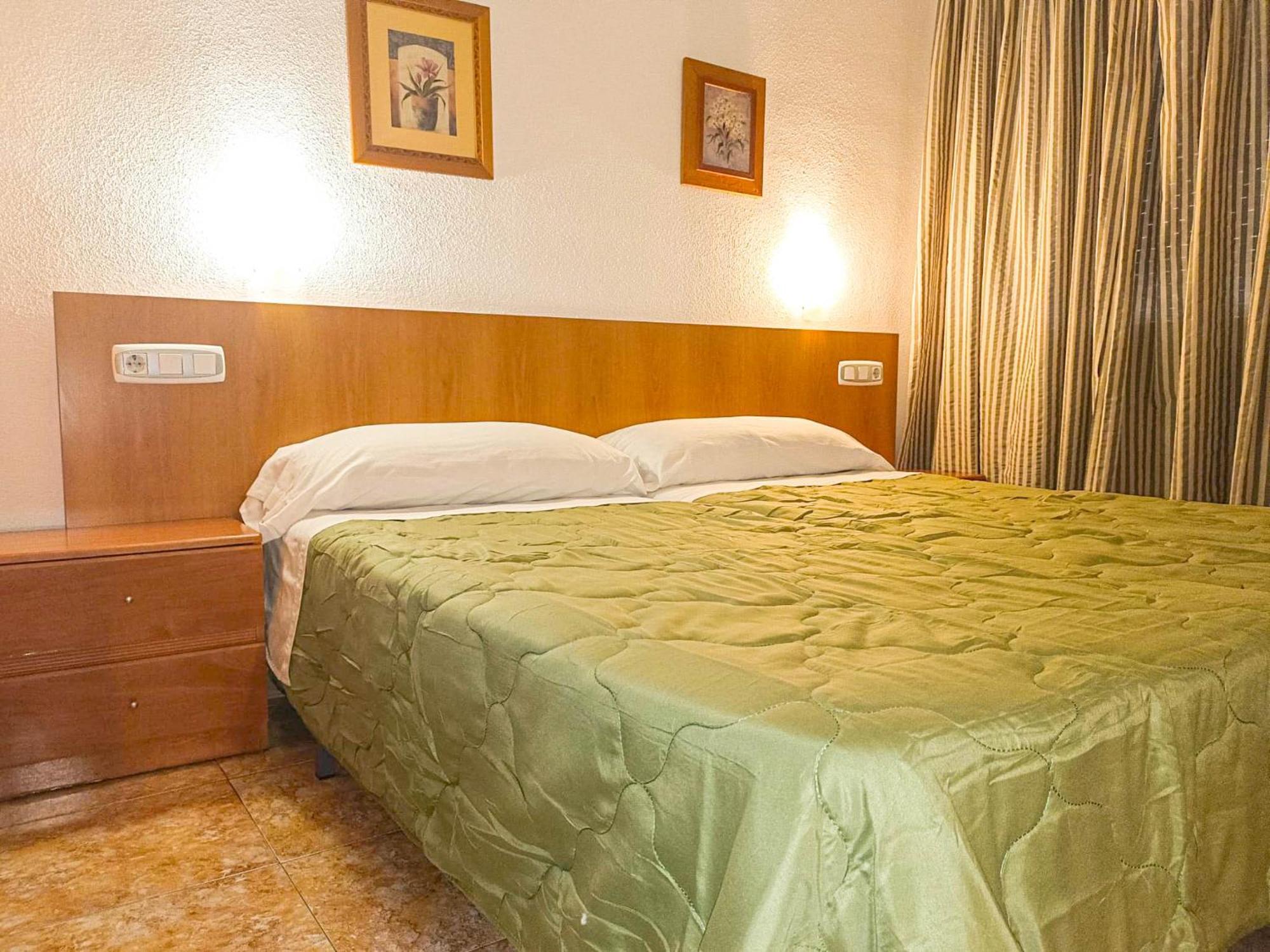 Hostal Gran Via Levante Torrevieja Esterno foto